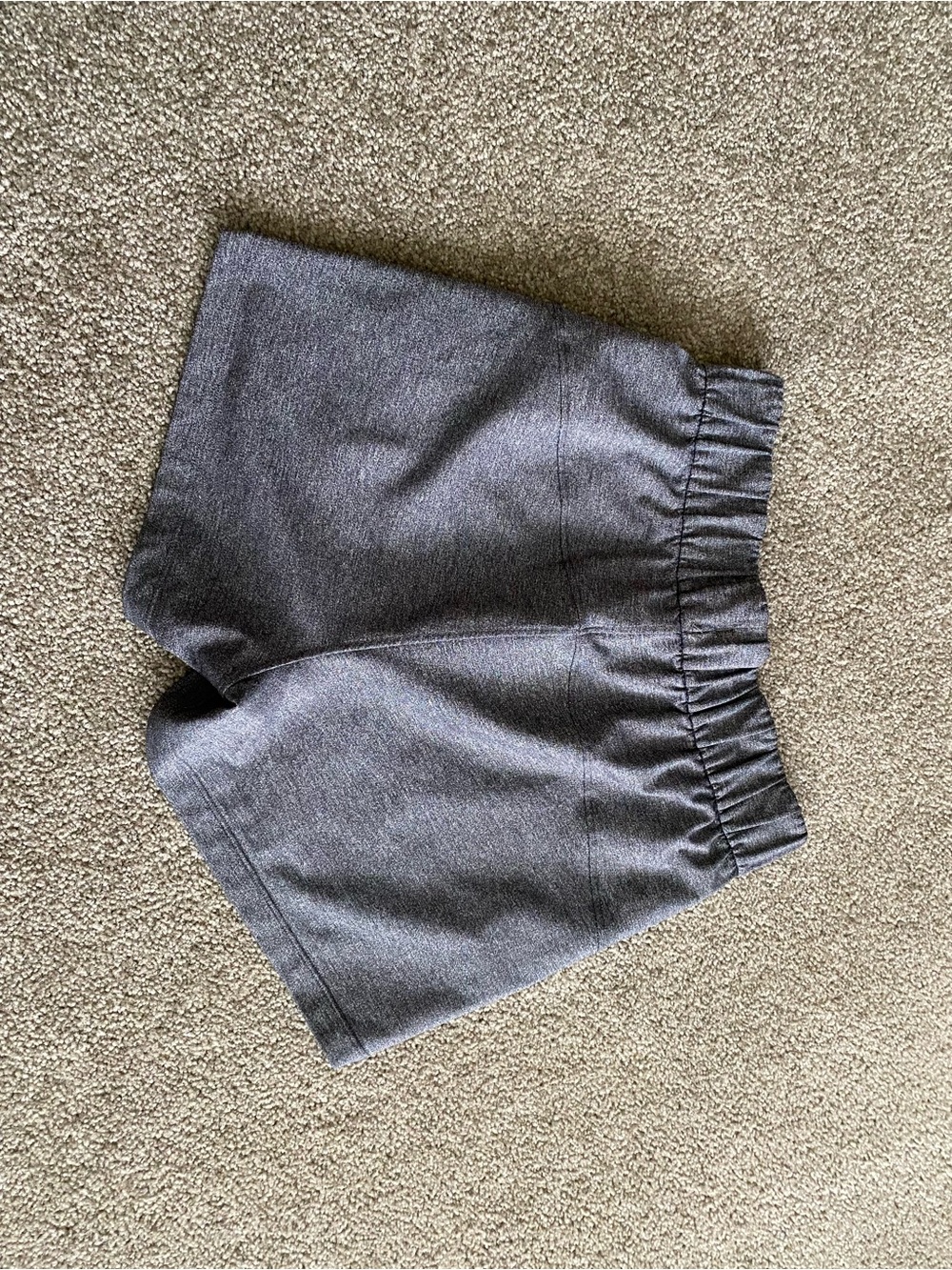 Lululemon gray shorts - Picture 7 of 8